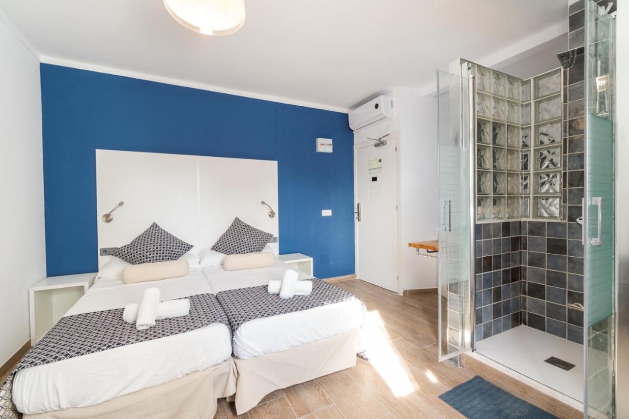 Modern Hostal Cala Ratjada  Esterno foto
