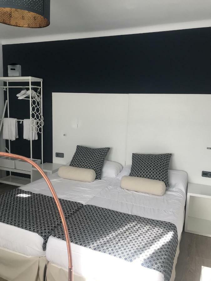 Modern Hostal Cala Ratjada  Esterno foto